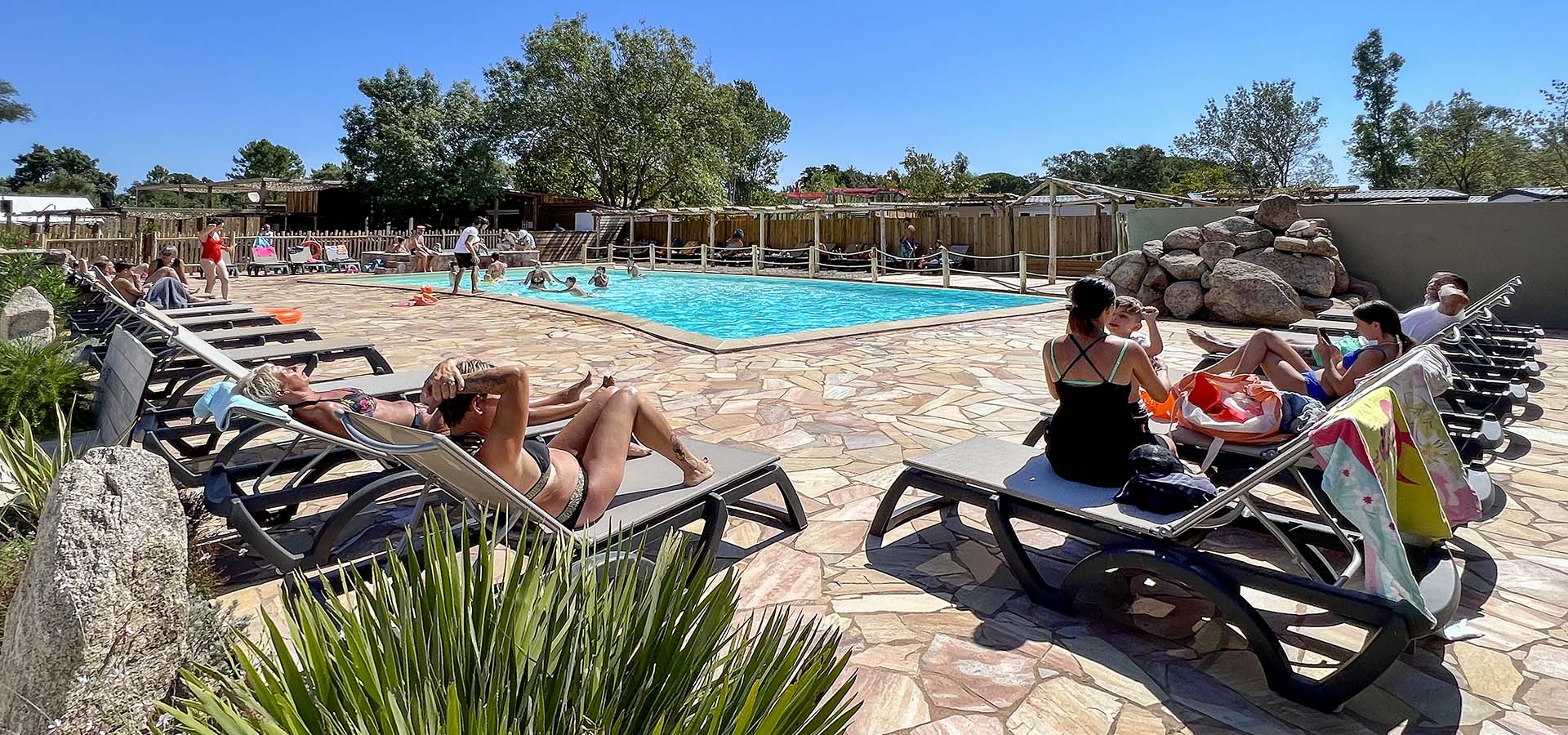 Camping porto vecchio piscine vue generale sud